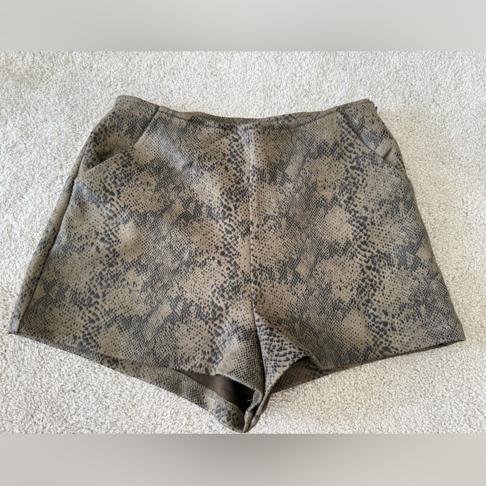 Faux Leather Snakeskin Shorts / Size S / Worn once / Great Condition